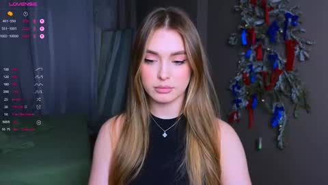 Snapshot of darlina_ryan chatting on February 10, 8:35 pm Darlina online show from February 10, 8:35 pm