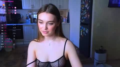 Snapshot of darlina_ryan chatting on March 7, 1:30 pm Darlina online show from March 7, 1:30 pm