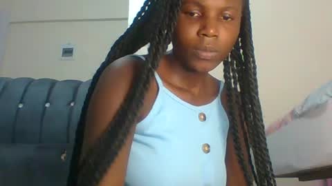 Snapshot of darling_dreamer2 chatting on July 18, 2:10 pm darling_dreamer2 online show from July 18, 2:10 pm