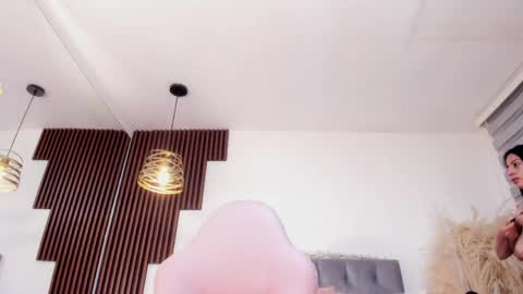 Snapshot of darling_spoiled chatting on May 12, 10:56 am darling online show from May 12, 10:56 am