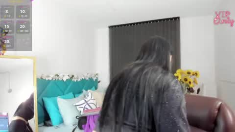 Snapshot of darling_spoiled chatting on July 26, 9:49 am darling online show from July 26, 9:49 am