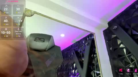Snapshot of darlingbdsm_ chatting on June 11, 12:25 pm Darling online show from June 11, 12:25 pm