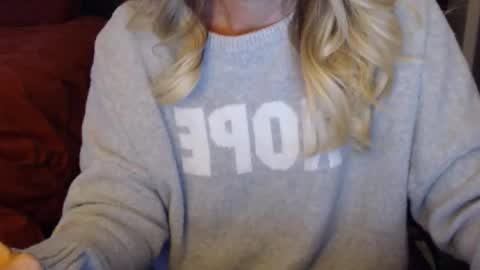 Snapshot of darlingd77 chatting on October 15, 12:38 pm DarlingD online show from October 15, 12:38 pm