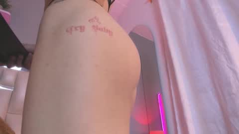 darlyn_tenderhot__ online show from December 4, 10:18 pm