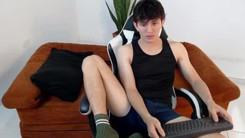darrencolleen online show from April 28, 8:47 pm