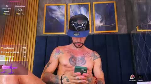 Snapshot of darwin_horny2 chatting on June 28, 12:22 pm darwin_horny2 online show from June 28, 12:22 pm