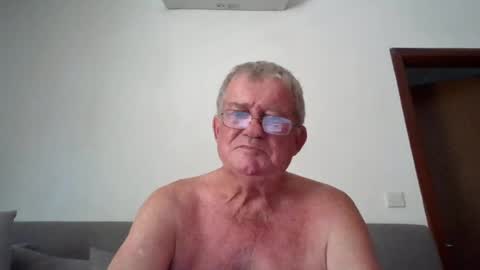 darwincock online show from June 26, 5:12 am