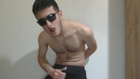 Snapshot of daryl__dixon chatting on April 4, 4:37 pm daryl__dixon online show from April 4, 4:37 pm