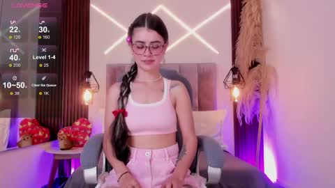 Snapshot of dasha_rodriguez chatting on June 3, 1:57 pm dasha_rodriguez online show from June 3, 1:57 pm