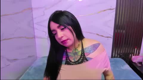 Snapshot of dashamiller_ chatting on December 5, 1:09 pm dashamiller_ online show from December 5, 1:09 pm