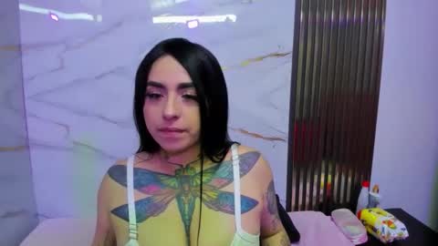 Snapshot of dashamiller_ chatting on December 15, 12:42 pm dashamiller_ online show from December 15, 12:42 pm