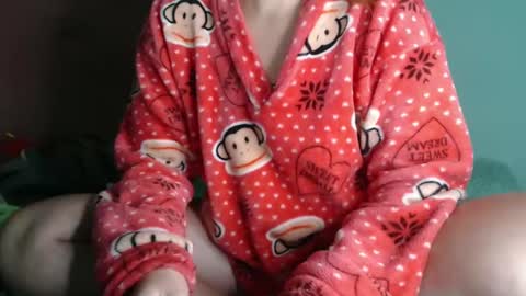 Snapshot of dasne19 chatting on January 25, 2:04 am Dafne online show from January 25, 2:04 am