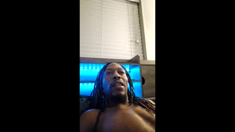 datthanglng online show from March 13, 10:22 am