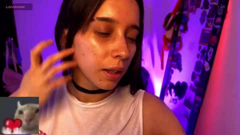 Marie Anne online show from July 28, 6:09 am