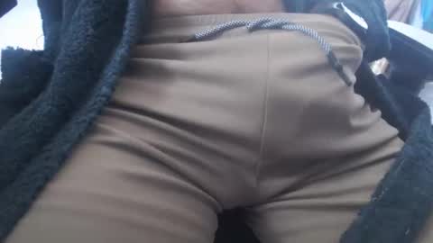 Snapshot of davdao3 chatting on October 18, 8:26 am davdao3 online show from October 18, 8:26 am