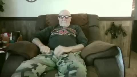 dave571960 online show from June 8, 9:53 am