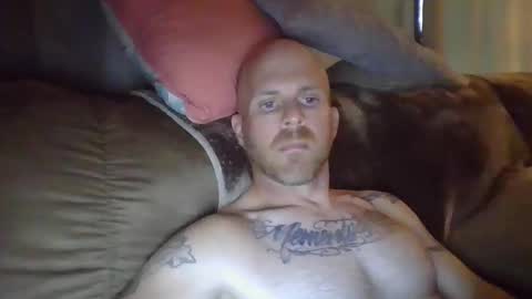 Snapshot of dave8404 chatting on October 30, 3:24 pm Dave online show from October 30, 3:24 pm