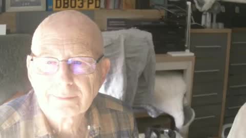 Snapshot of dave9569a chatting on September 30, 2:33 pm dave9569a online show from September 30, 2:33 pm