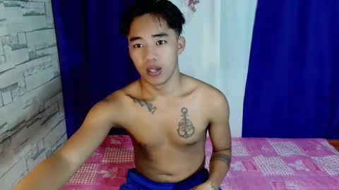 Snapshot of dave_boyyy chatting on May 28, 9:17 am dave_boyyy online show from May 28, 9:17 am