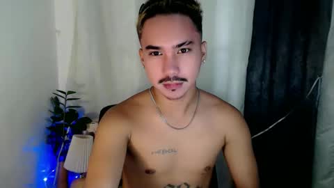 Snapshot of dave_cummers chatting on May 28, 1:25 am DAVE online show from May 28, 1:25 am