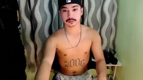 Snapshot of dave_cummers chatting on June 16, 2:03 am DAVE online show from June 16, 2:03 am