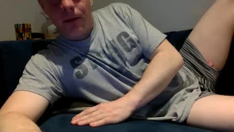 daveb709709709 online show from February 9, 2:37 am