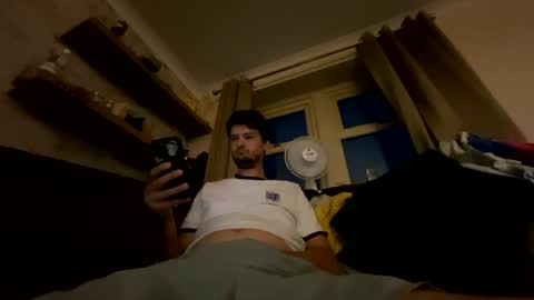 Snapshot of davebutts9191 chatting on July 13, 9:39 pm davebutts9191 online show from July 13, 9:39 pm