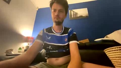 Snapshot of davebutts9191 chatting on July 16, 8:37 pm davebutts9191 online show from July 16, 8:37 pm
