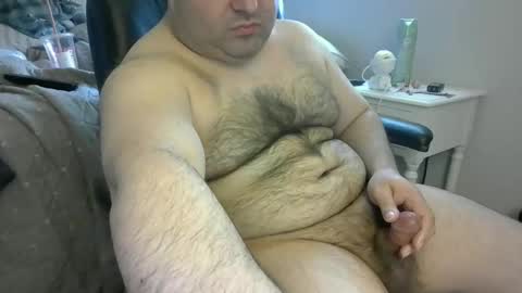 Snapshot of daveishorny1988 chatting on May 11, 6:05 pm daveishorny1988 online show from May 11, 6:05 pm