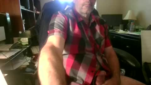 Snapshot of davethebooky chatting on July 1, 5:02 pm Dave online show from July 1, 5:02 pm
