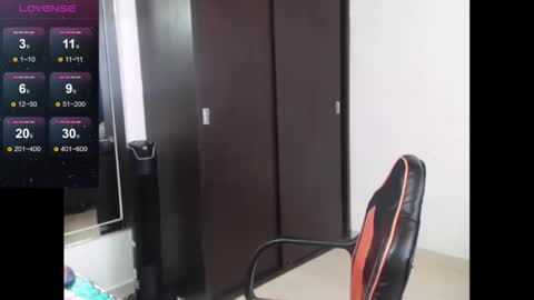 daviana online show from December 5, 1:09 pm