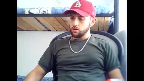 Snapshot of david23vergota chatting on November 30, 7:29 pm david23vergota online show from November 30, 7:29 pm