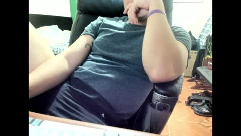 Snapshot of david_2789 chatting on December 3, 12:13 am David online show from December 3, 12:13 am