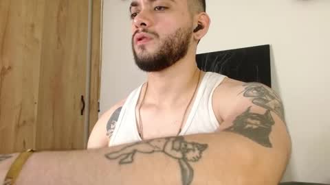 Twitter davidsanctum online show from February 17, 4:09 am