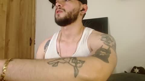 Twitter davidsanctum online show from February 25, 5:39 am