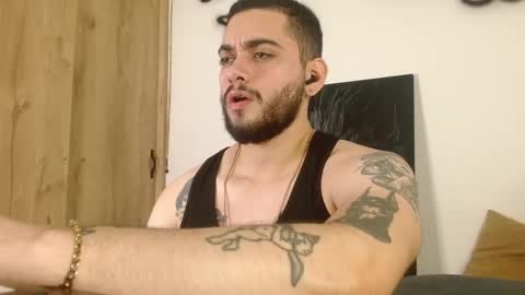 Twitter davidsanctum online show from March 5, 5:25 am