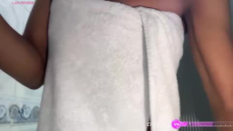 Snapshot of david_hot44 chatting on January 8, 10:23 pm david_hot44 online show from January 8, 10:23 pm