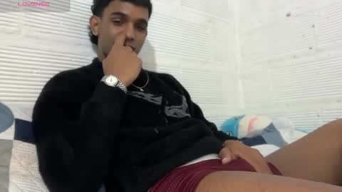 Snapshot of david_hot44 chatting on February 23, 6:00 am david_hot44 online show from February 23, 6:00 am