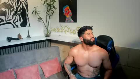 Snapshot of david_janson18 chatting on June 23, 1:03 am david_janson18 online show from June 23, 1:03 am