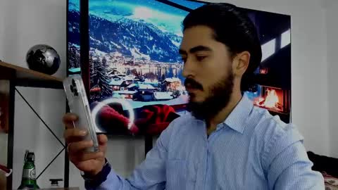 Snapshot of david_johnson372 chatting on January 6, 12:13 pm Hey im David that loves to explore and speak their fantasies. Very open talktative and nice. Feel free to chat with me online show from January 6, 12:13 pm