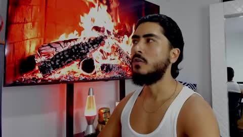 Snapshot of david_johnson372 chatting on January 11, 1:59 am Hey im David that loves to explore and speak their fantasies. Very open talktative and nice. Feel free to chat with me online show from January 11, 1:59 am