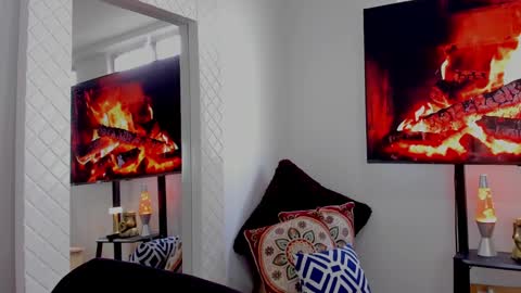 Snapshot of david_johnson372 chatting on January 11, 3:31 pm Hey im David that loves to explore and speak their fantasies. Very open talktative and nice. Feel free to chat with me online show from January 11, 3:31 pm