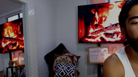 Snapshot of david_johnson372 chatting on January 12, 10:54 pm Hey im David that loves to explore and speak their fantasies. Very open talktative and nice. Feel free to chat with me online show from January 12, 10:54 pm