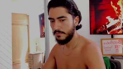 Snapshot of david_johnson372 chatting on January 13, 3:47 pm Hey im David that loves to explore and speak their fantasies. Very open talktative and nice. Feel free to chat with me online show from January 13, 3:47 pm