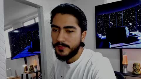 Snapshot of david_johnson372 chatting on January 27, 12:05 pm Hey im David that loves to explore and speak their fantasies. Very open talktative and nice. Feel free to chat with me online show from January 27, 12:05 pm