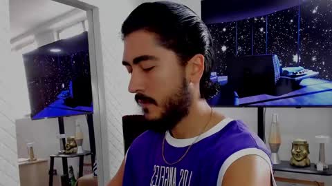 Snapshot of david_johnson372 chatting on February 1, 1:09 pm Hey im David that loves to explore and speak their fantasies. Very open talktative and nice. Feel free to chat with me online show from February 1, 1:09 pm