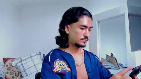 Snapshot of david_johnson372 chatting on September 14, 12:48 pm Hey im David that loves to explore and speak their fantasies. Very open talktative and nice. Feel free to chat with me online show from September 14, 12:48 pm