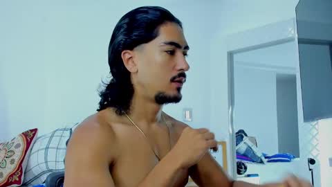 Snapshot of david_johnson372 chatting on September 16, 10:27 am Hey im David that loves to explore and speak their fantasies. Very open talktative and nice. Feel free to chat with me online show from September 16, 10:27 am