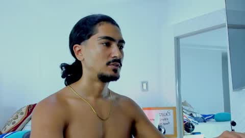 Snapshot of david_johnson372 chatting on September 17, 1:07 am Hey im David that loves to explore and speak their fantasies. Very open talktative and nice. Feel free to chat with me online show from September 17, 1:07 am