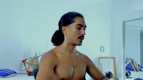 Snapshot of david_johnson372 chatting on September 25, 1:53 am Hey im David that loves to explore and speak their fantasies. Very open talktative and nice. Feel free to chat with me online show from September 25, 1:53 am